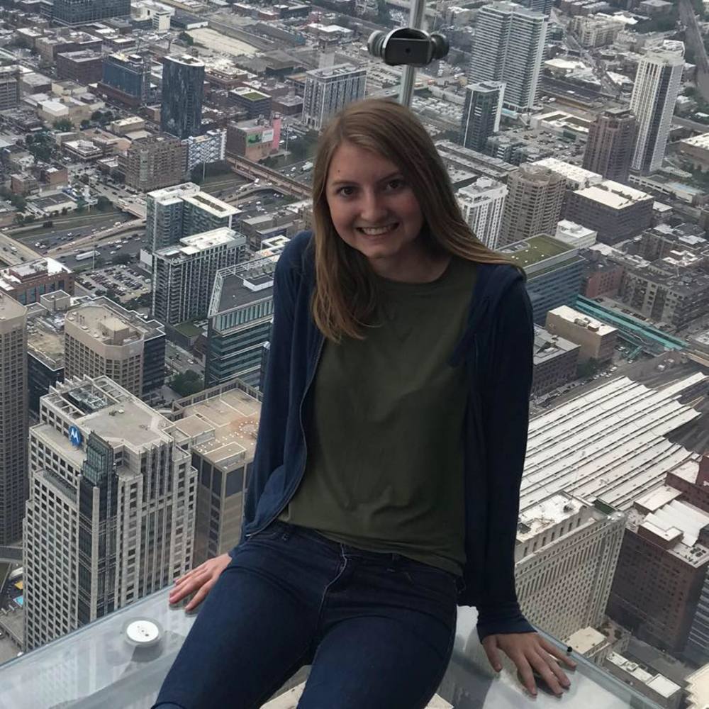 Meet your Posher, Lauren